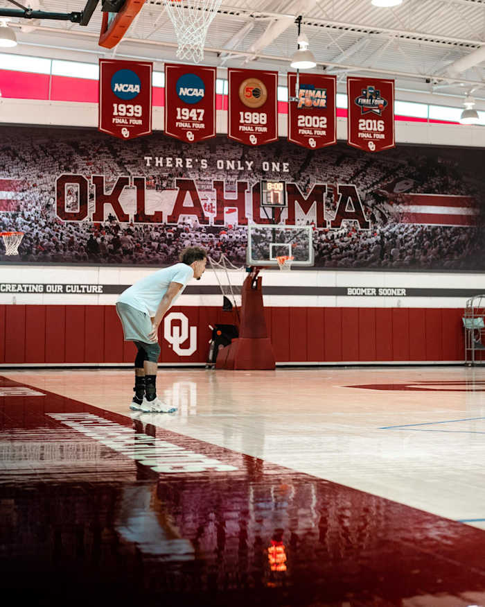 Trae Young working out at Oklahoma.